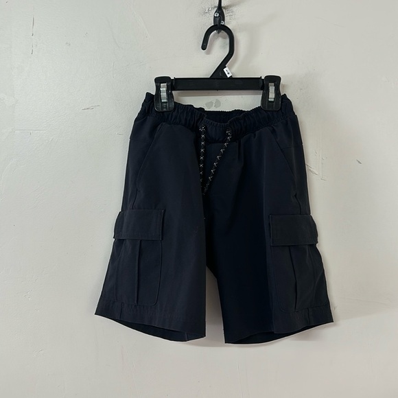 All in motion shorts - Picture 1 of 2